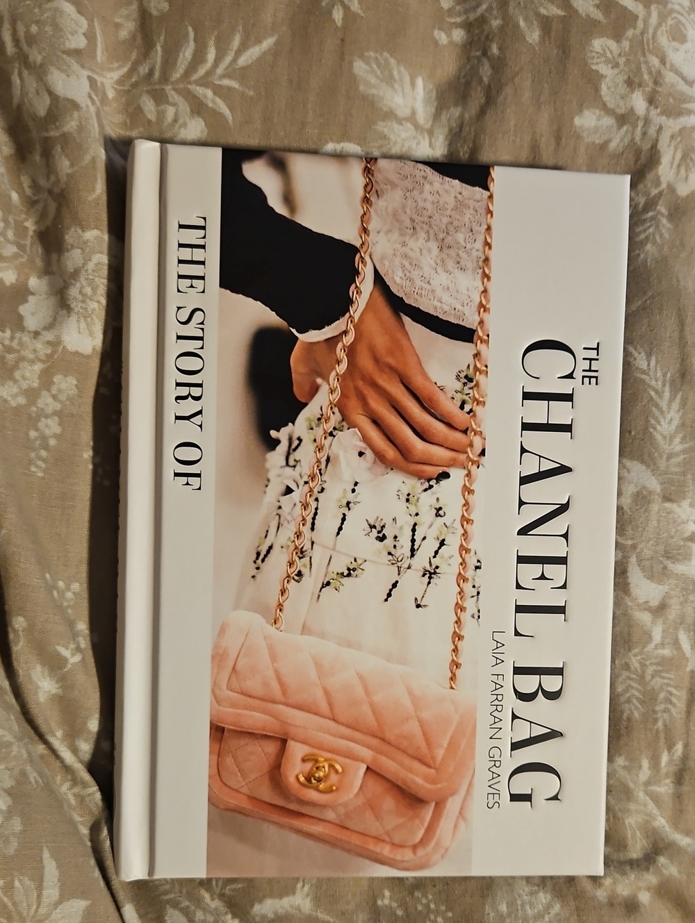 CHANEL Pink Quilted Velvet Crossbody Bag with Gold Chain Book